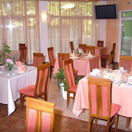 Family Hotel Gabrovo Exterior foto