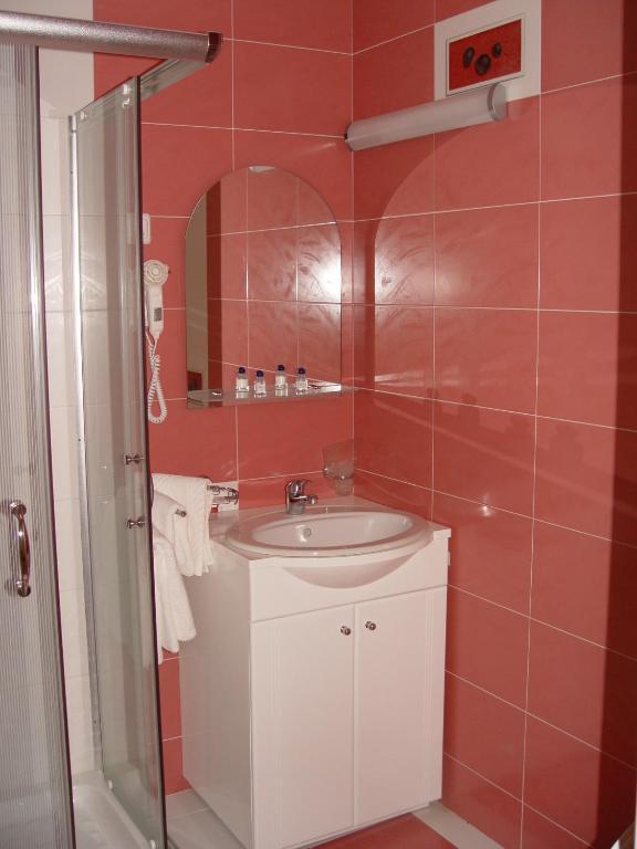 Family Hotel Gabrovo Quarto foto