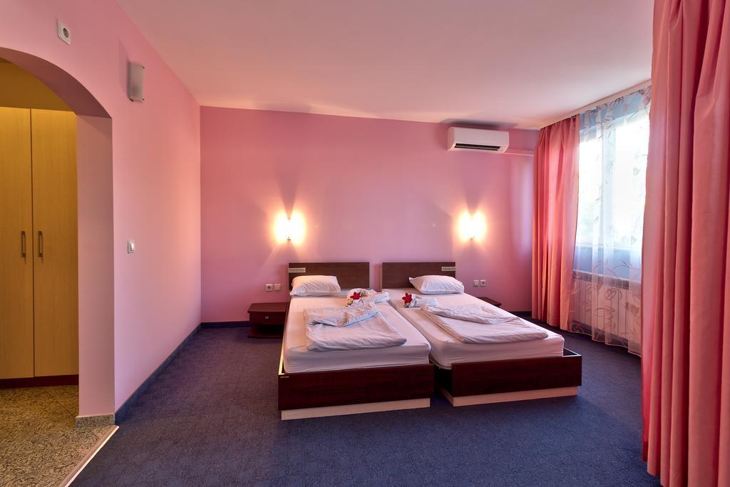 Family Hotel Gabrovo Exterior foto